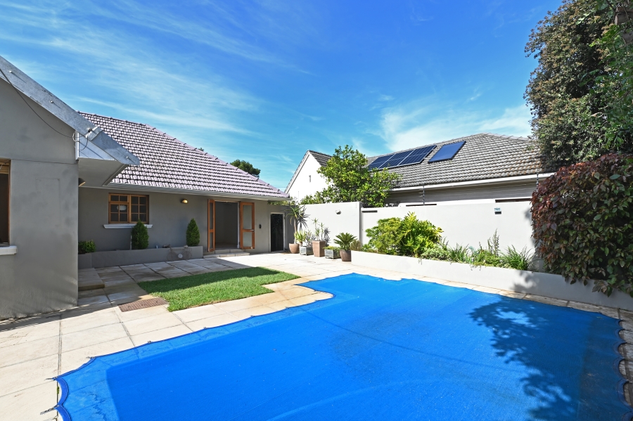 To Let 3 Bedroom Property for Rent in Bergvliet Western Cape